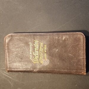 Antique Leather pocket dictionary, Everybodys Dictionary